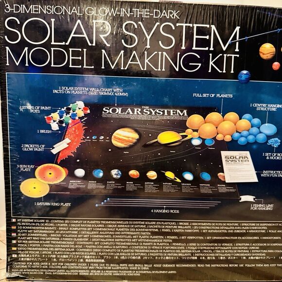 3D Glow-in-the-Dark Solar System Model Making Kit 4M Toysmith Sealed - Picture 5 of 6